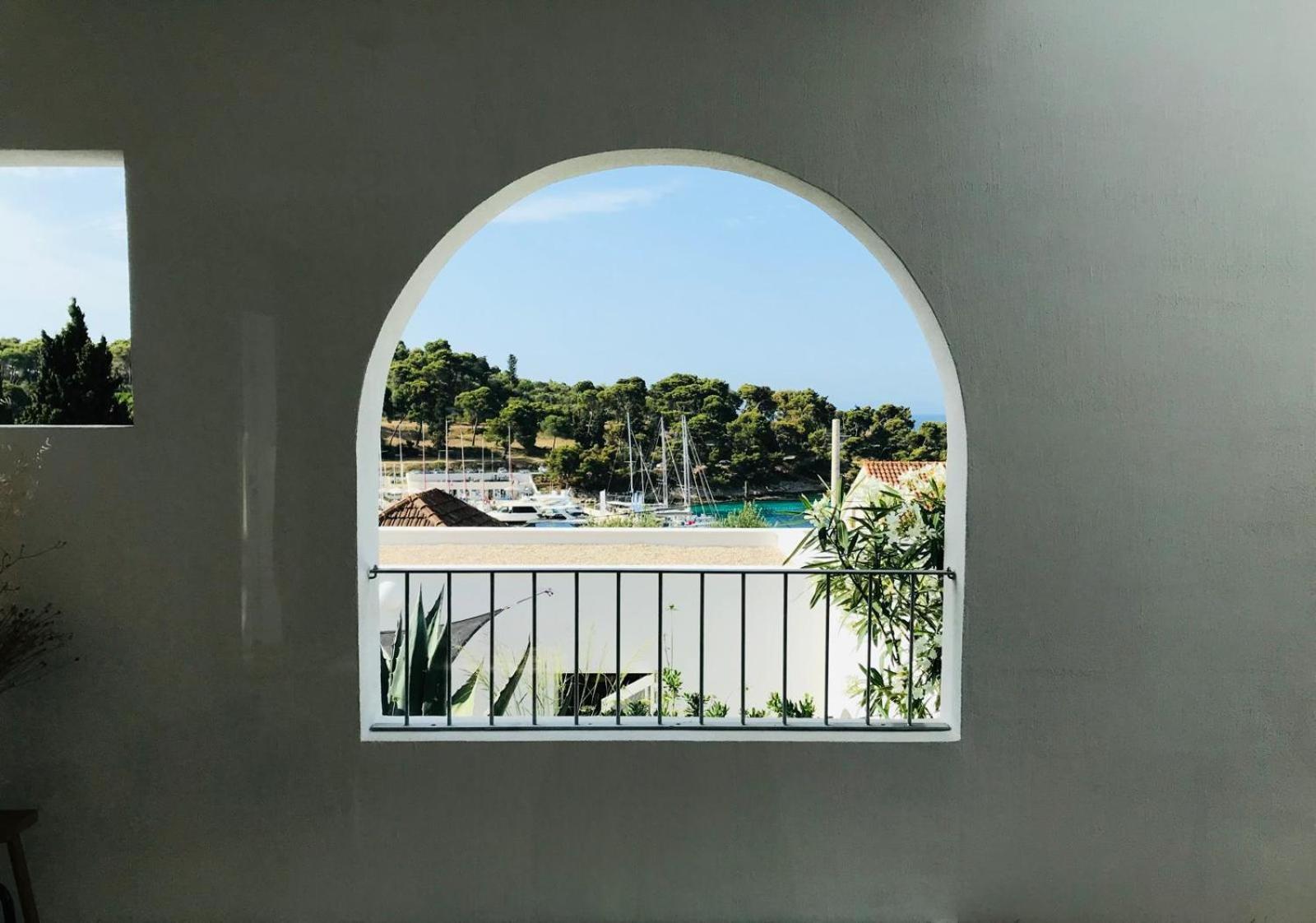 Sol Melba Boutique Studios - Maslinica Kültér fotó